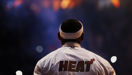 kaiyun官方-体育大乱炖，浙江稠州加时备战英超，成都蓉城名单疑似为NBA，犹他爵士门线救险看呆球迷